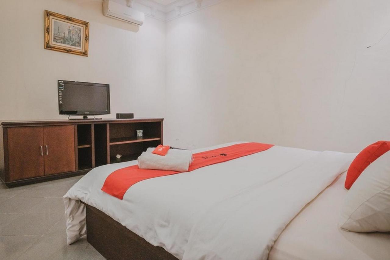 Reddoorz Premium @ Jalan Pal 10 Jambi Exterior foto