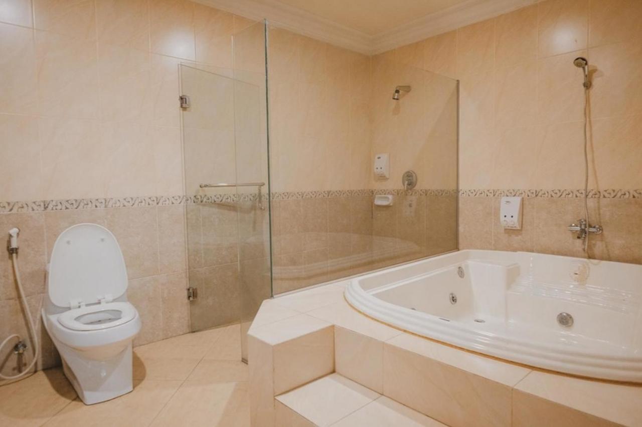 Reddoorz Premium @ Jalan Pal 10 Jambi Exterior foto